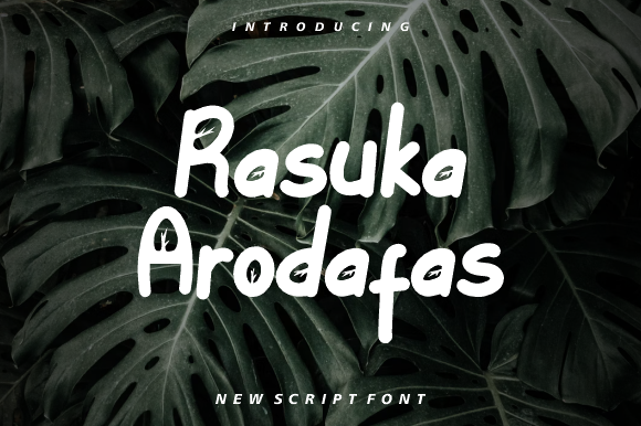 Rasuka Arodafas: A Vintage Paint-Brushed Display Font for Handmade Brands